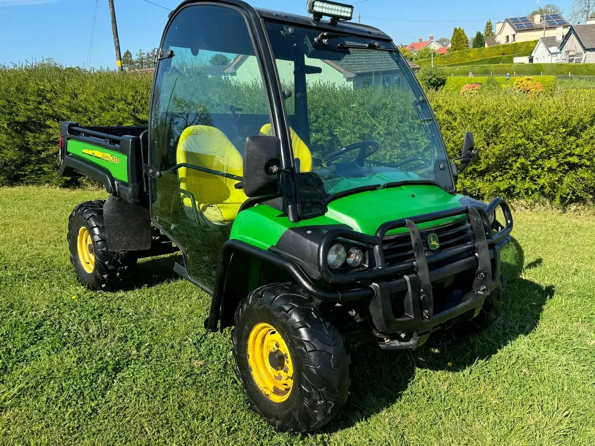 2015 John Deere 855D Full Cab - Image 1