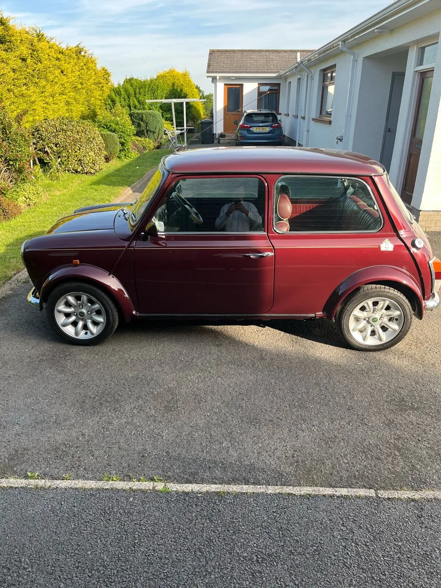 Mini 40 - Image 2