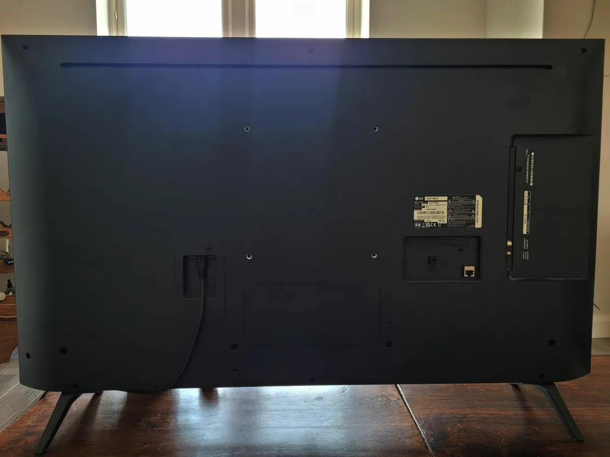 LG LED UP77 43" 4K Smart TV - Image 4