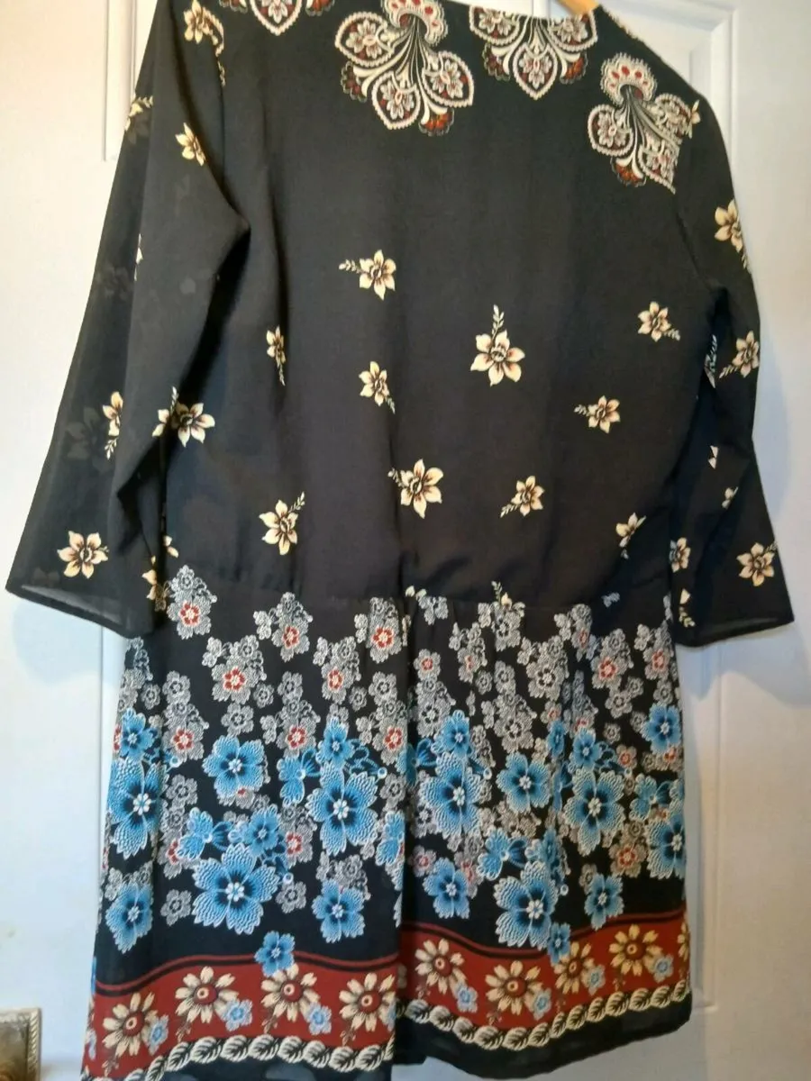 Ladies dress - Image 2