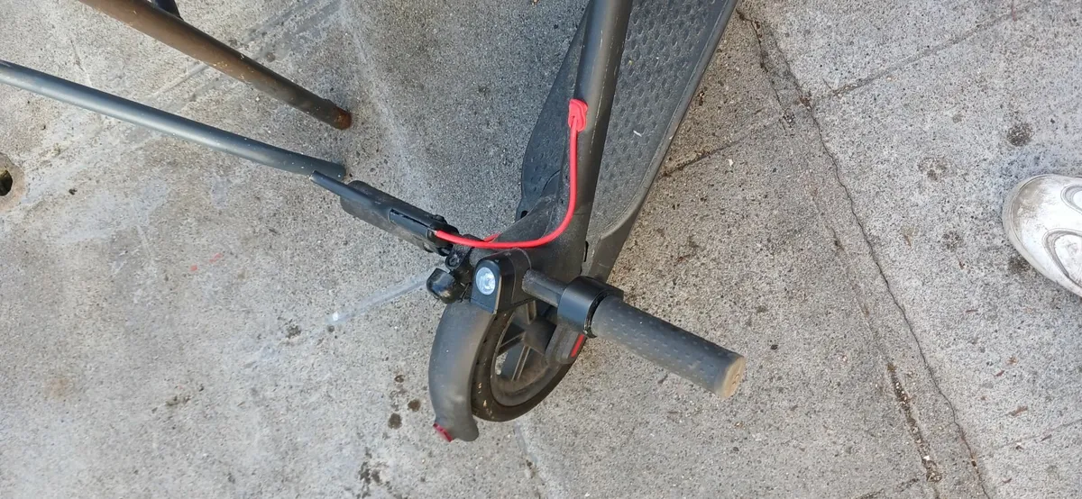 Xiaomi Electric Scooter - Image 3