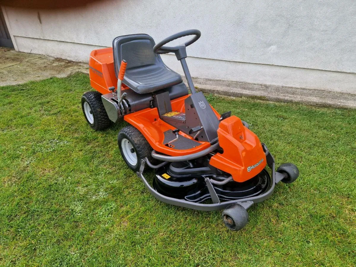 4 wheel drive husquvana lawnmower for sale - Image 1
