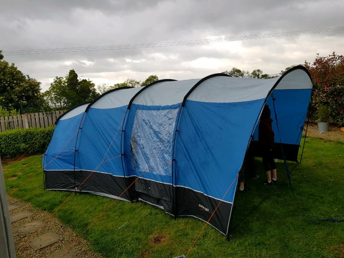 Tent - Image 4