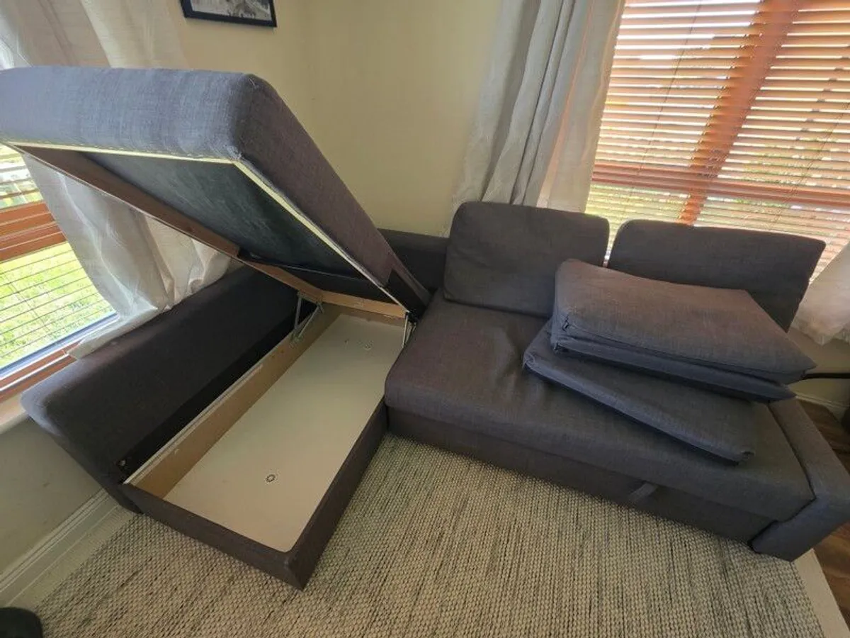 Pull Out Sofa Bed w/storage - Image 4