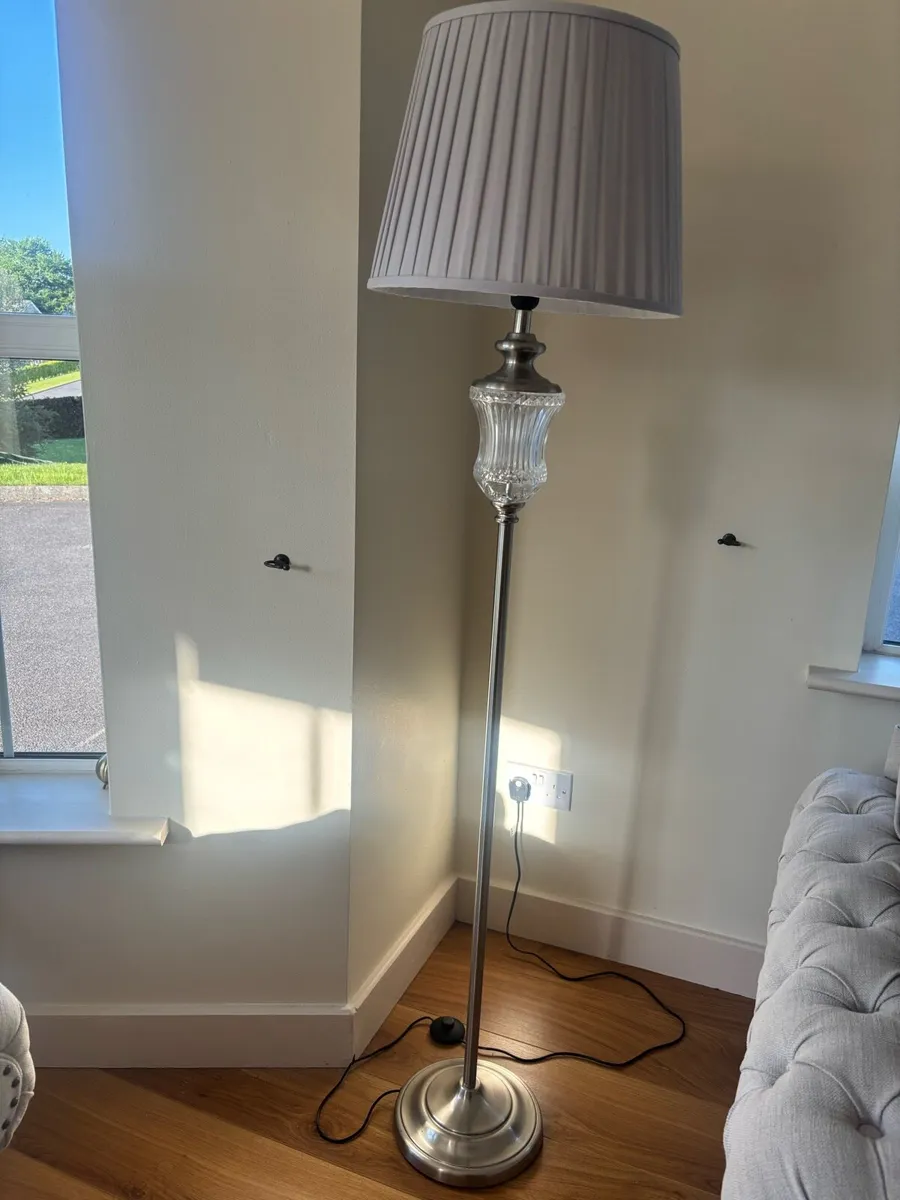Floor lamp - Image 1