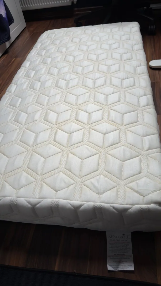 King Koil Cot mattress 70x140 pocket sprung - Image 2