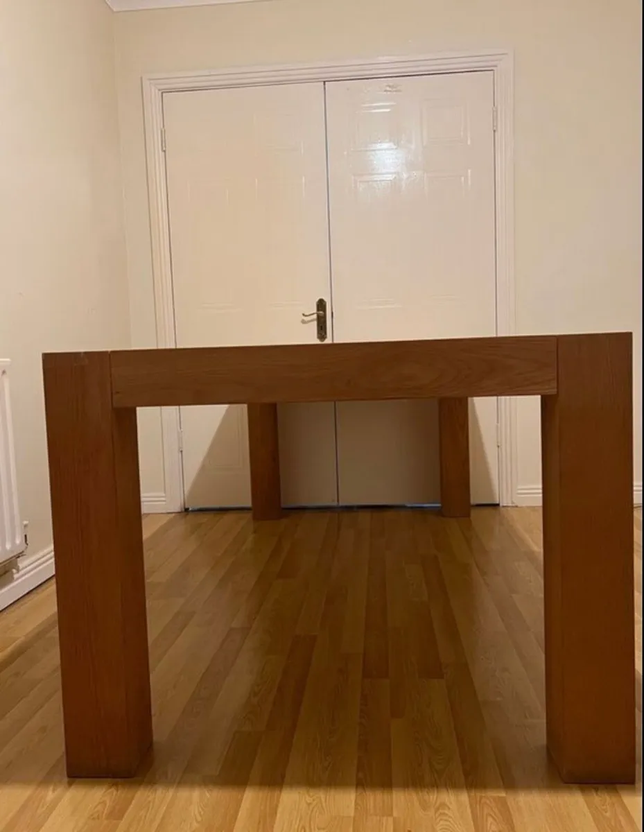 Dinning table - Image 2