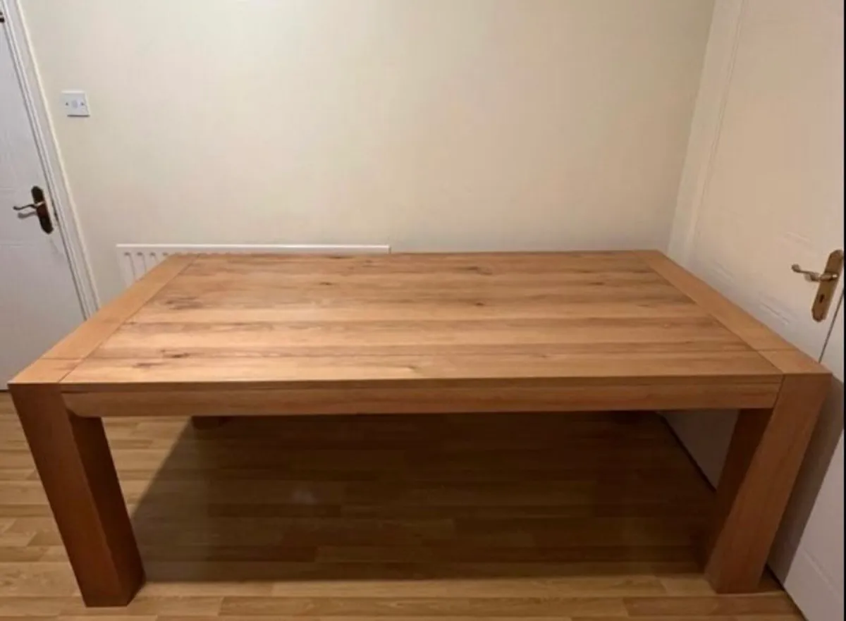 Dinning table - Image 4