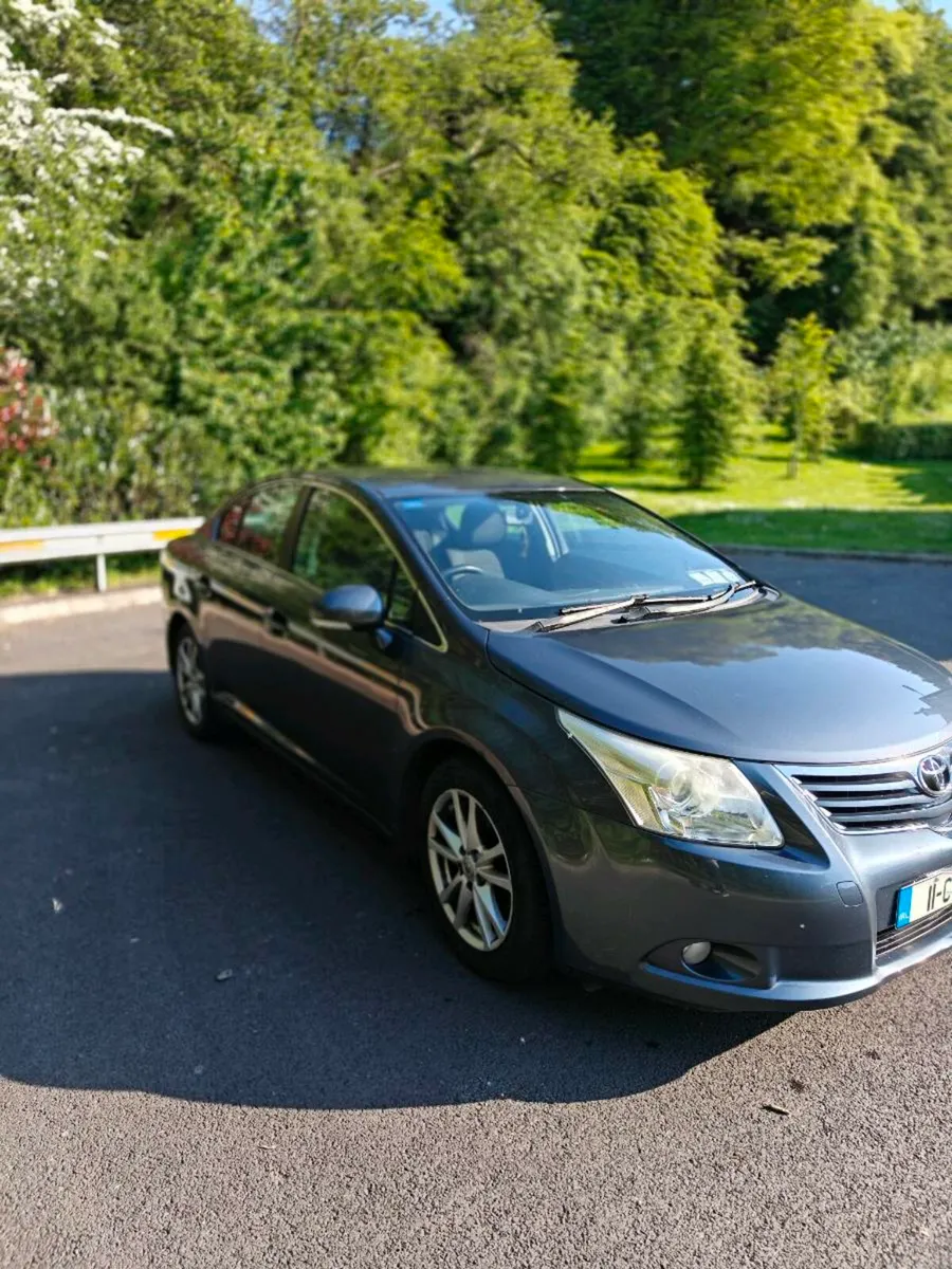 Toyota Avensis 2.0D - Image 2