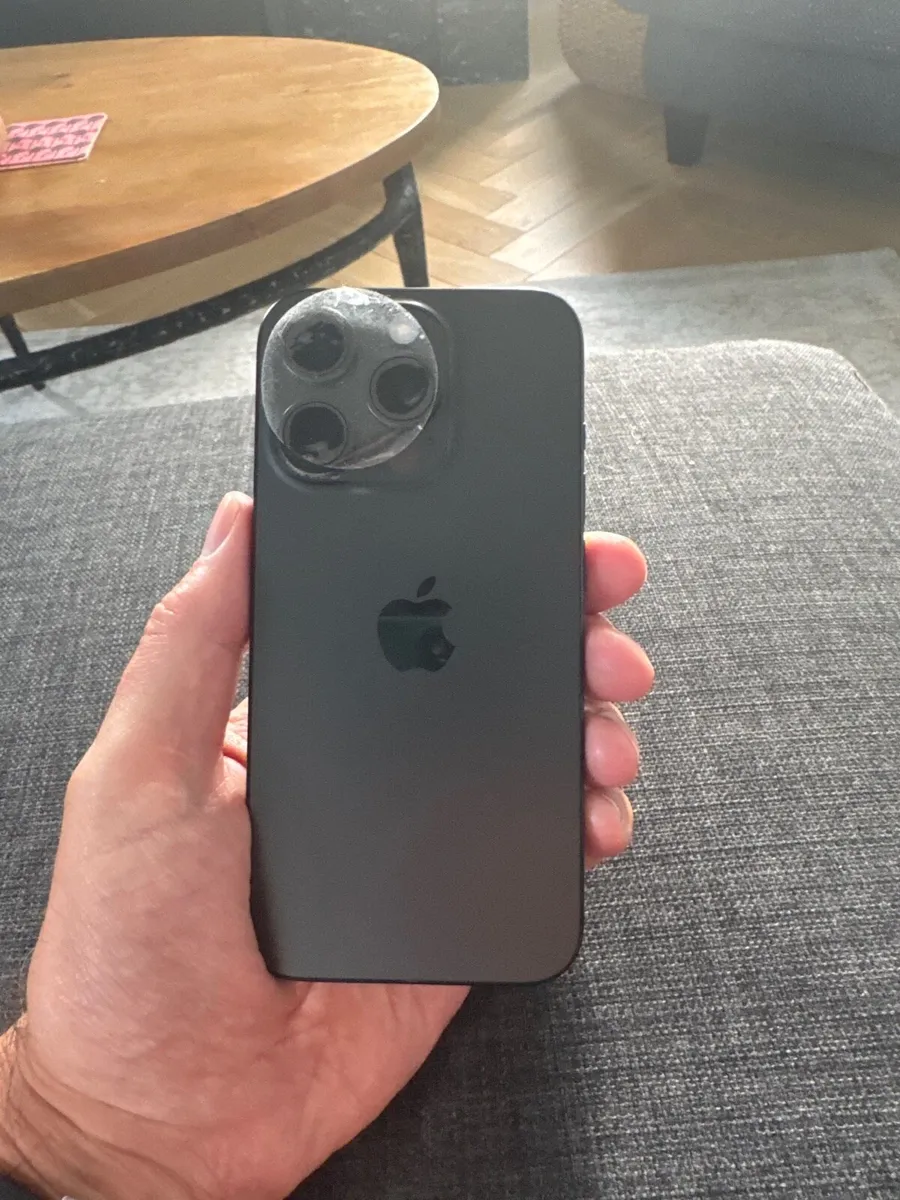iPhone 15 pro - Image 2