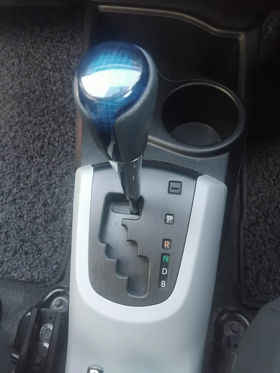 Toyota Aqua 2014 - Image 3