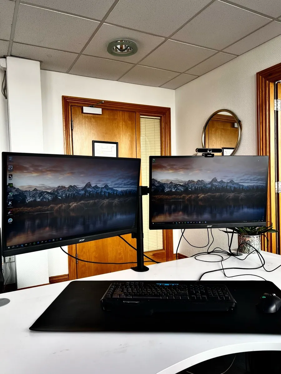High-Performance Custom Gaming PC with GTX 1080 - Image 3