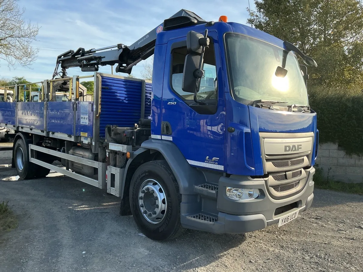 2016 Daf crane - Image 1
