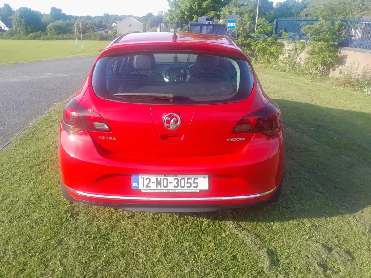 2012 Vauxhall Astra 1.7Diesel NCT 01,26 Tax 09,25 - Image 2