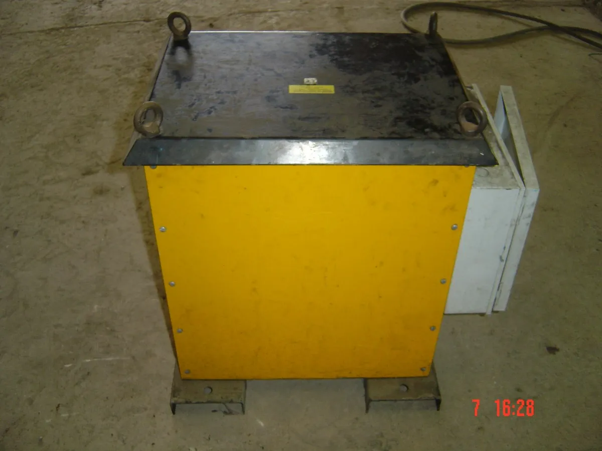 110v transformers - Image 3
