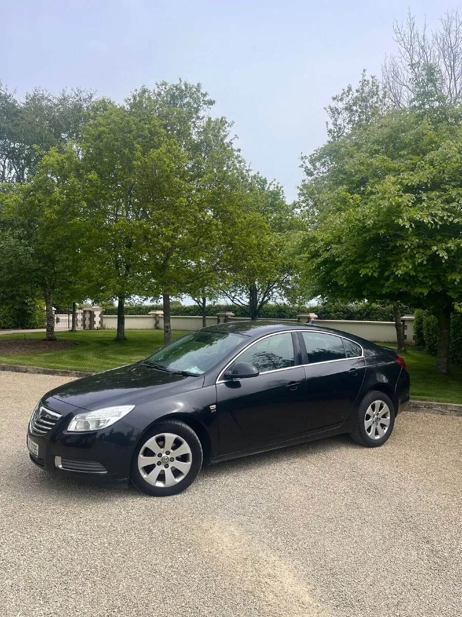 Vauxhall Insignia 2012 - Image 1