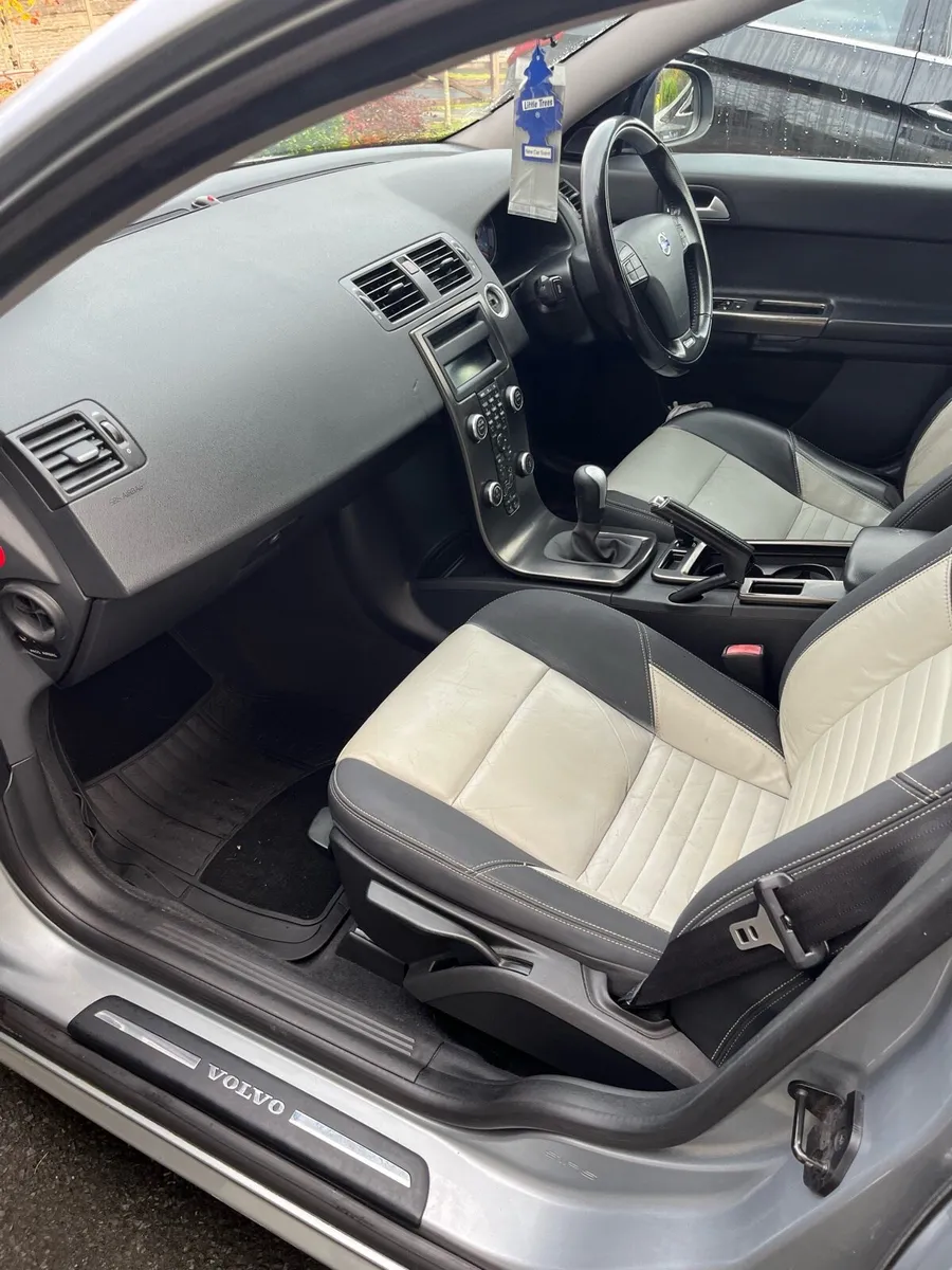 2010 Volvo S40 1.6 Diesel - Image 4