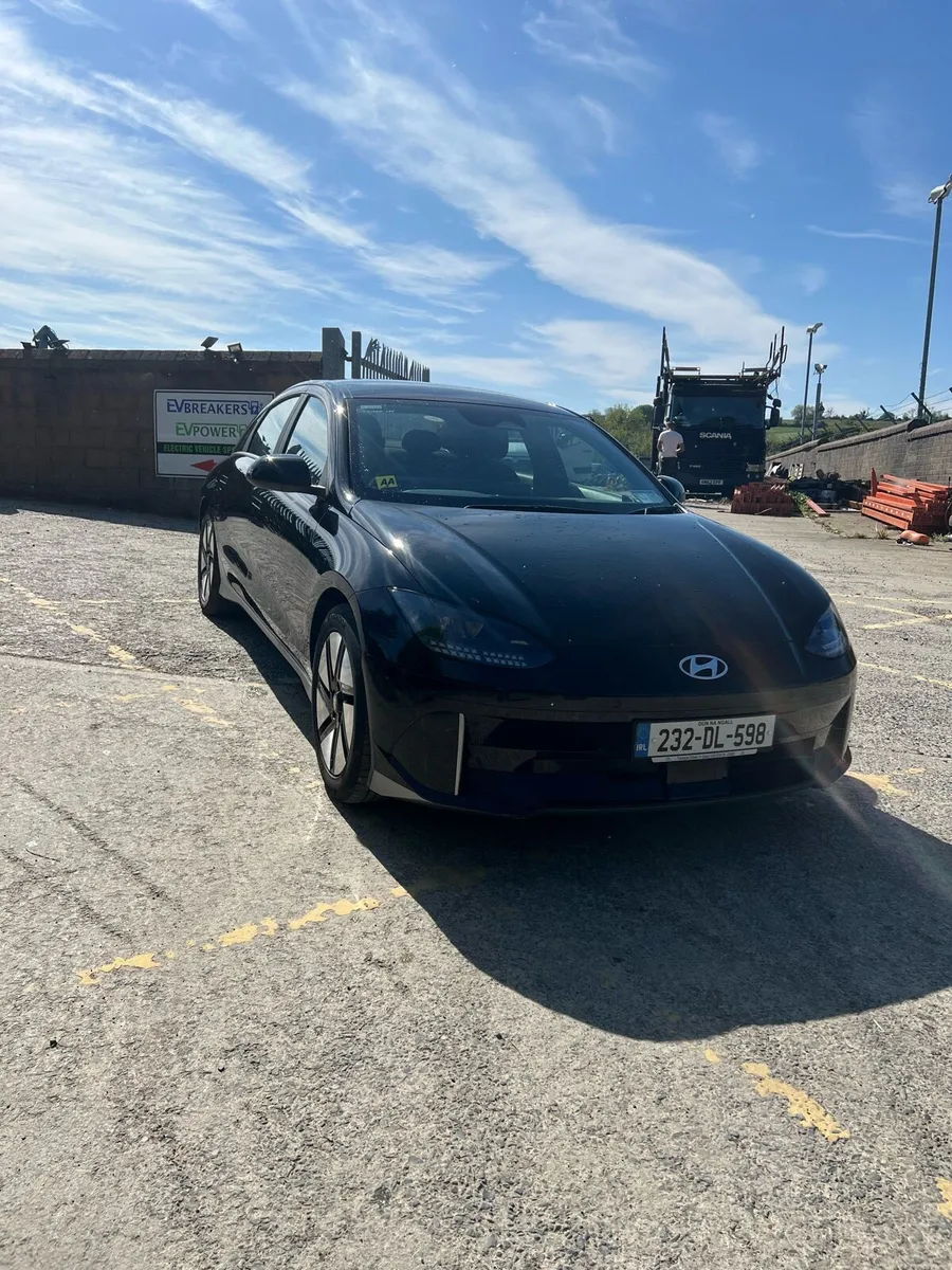 2023 Hyundai Ioniq 6 77Kwh Damaged Salvage - Image 1