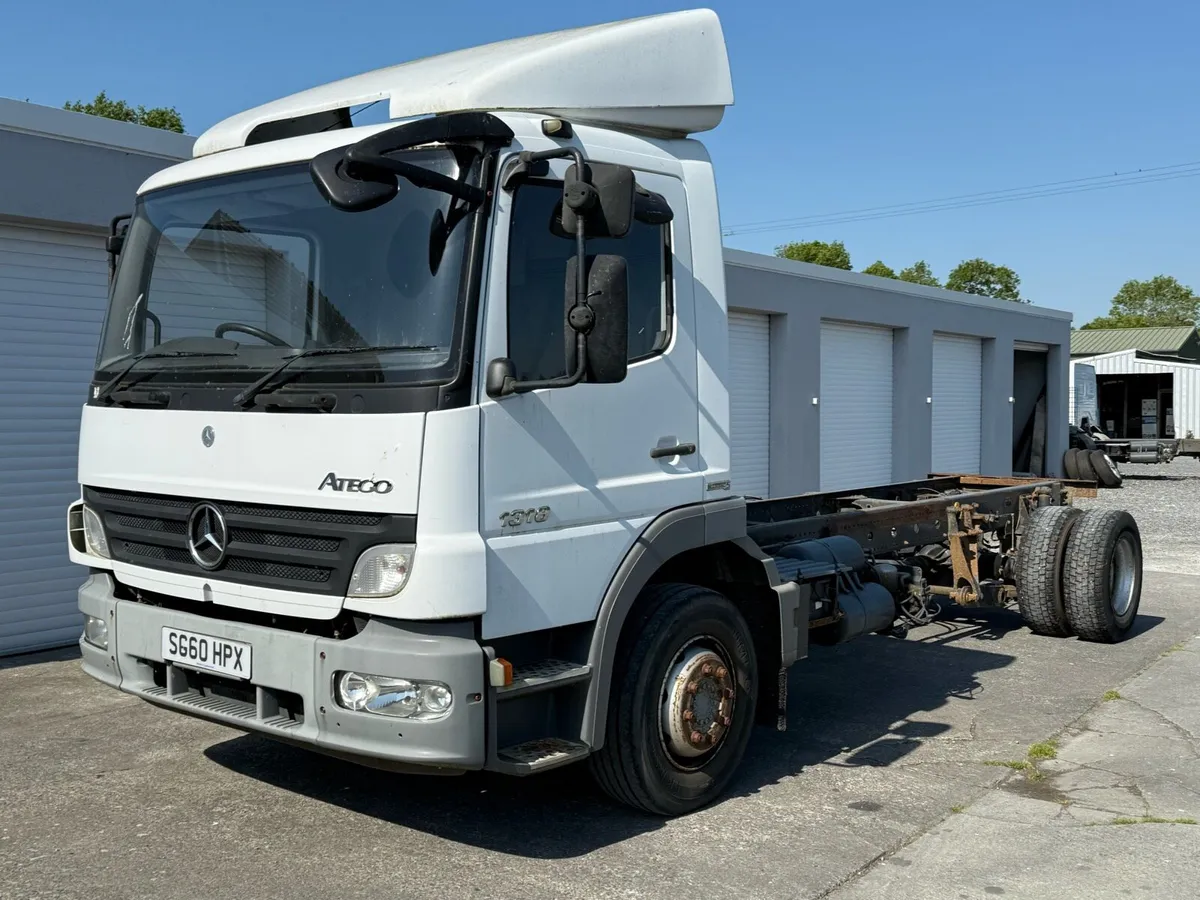 2010 Mercedes Atego 1318 - Image 1