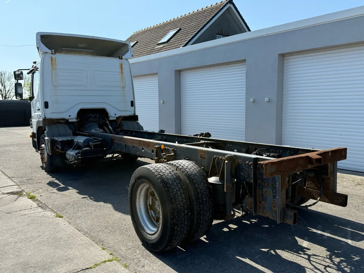 2010 Mercedes Atego 1318 - Image 4