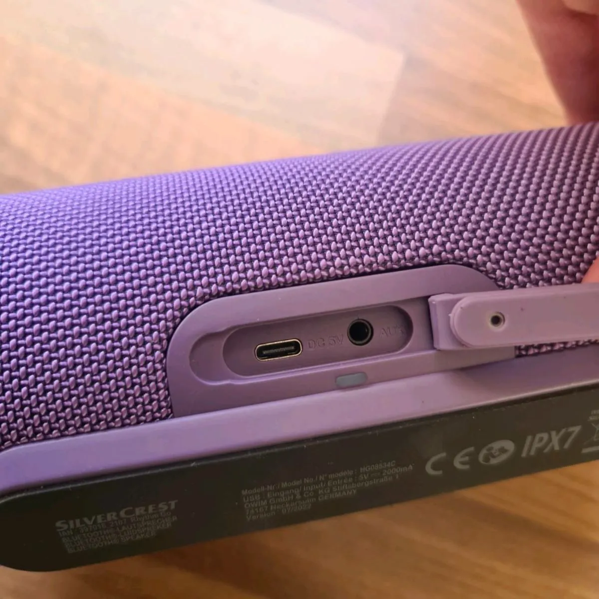 Bluetooth speaker - Image 3