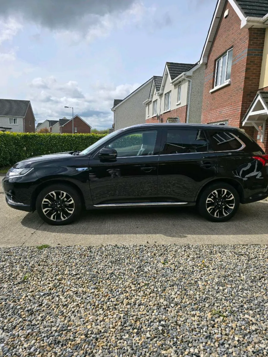 Mitsubishi outlander - Image 1