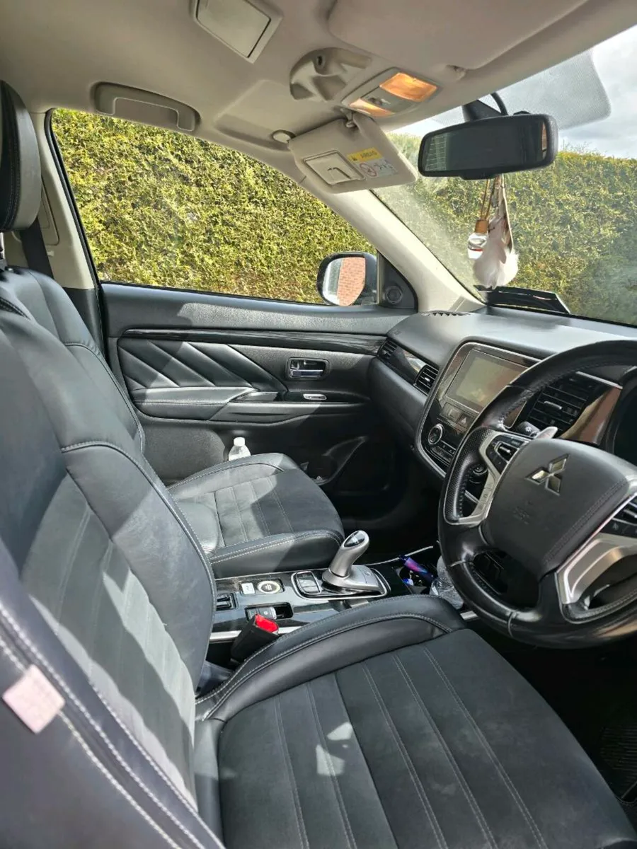 Mitsubishi outlander - Image 3