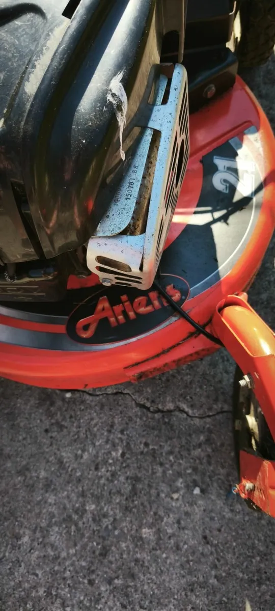 Ariens 21 Lawnmower - Image 1
