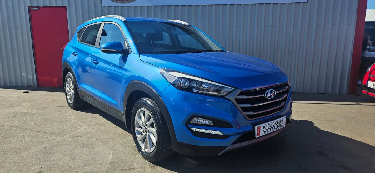 Hyundai Tucson se nav 1.7 crdi blue drive jeep - Image 4