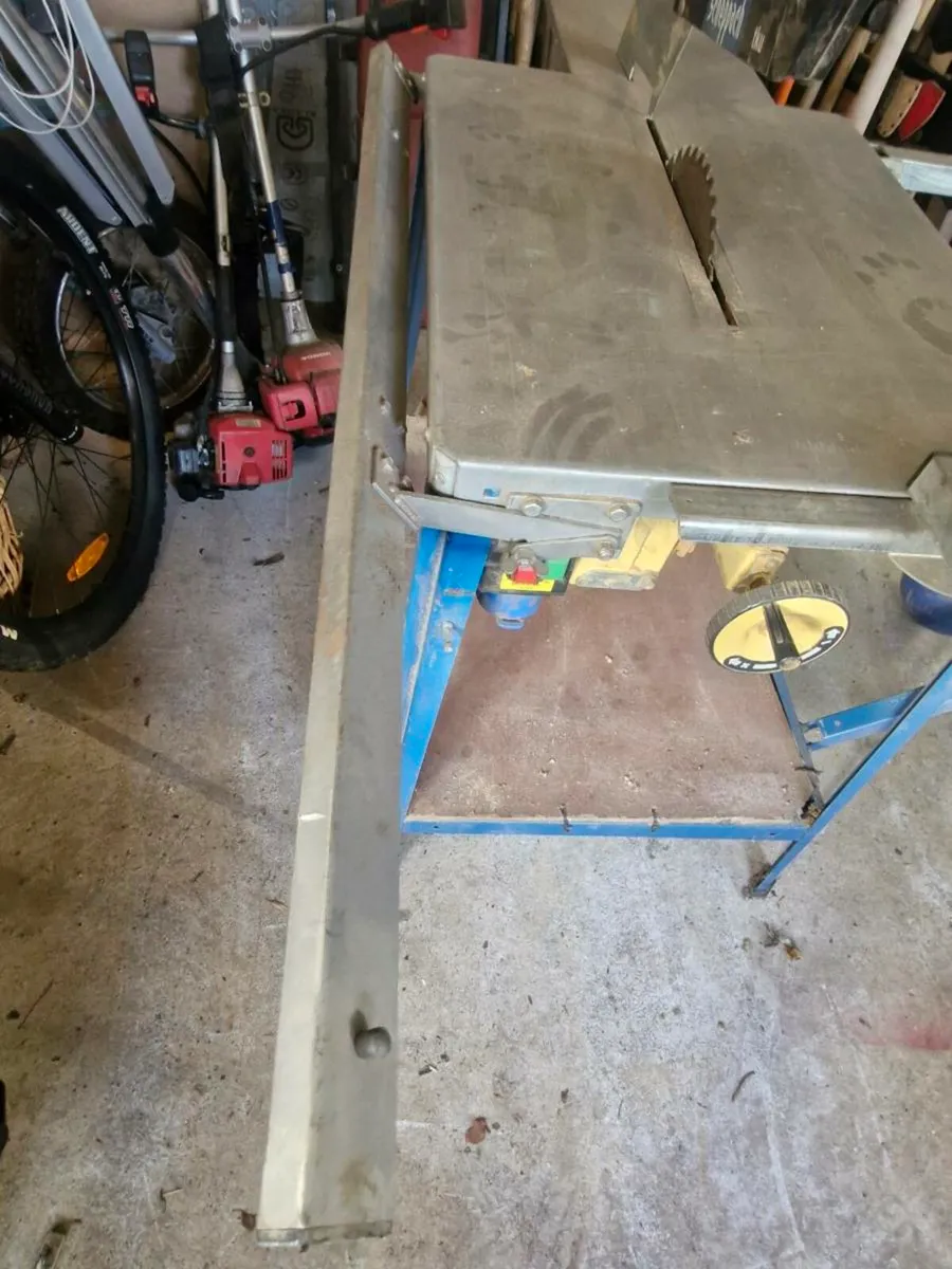 Table saw - Image 4