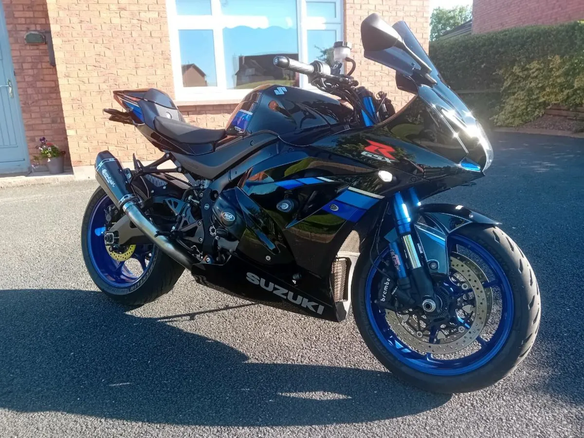 Suzuki GSXR 1000R - Image 1