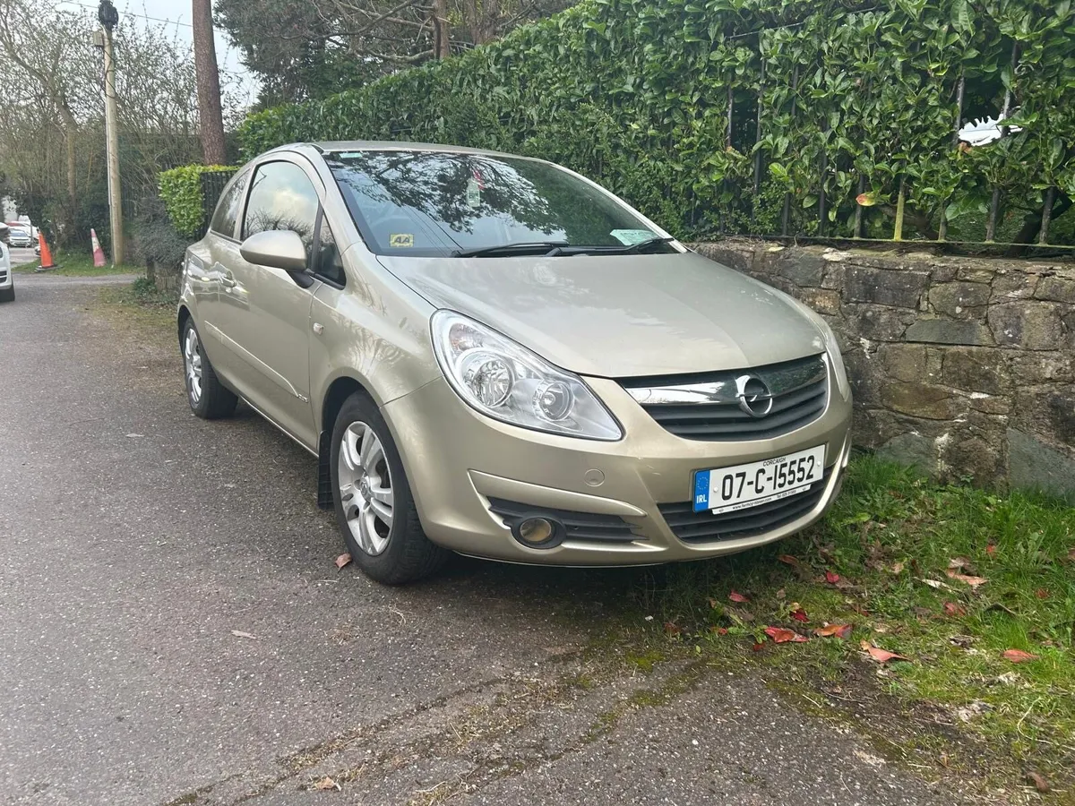Opel Corsa 1.4 L - Image 2