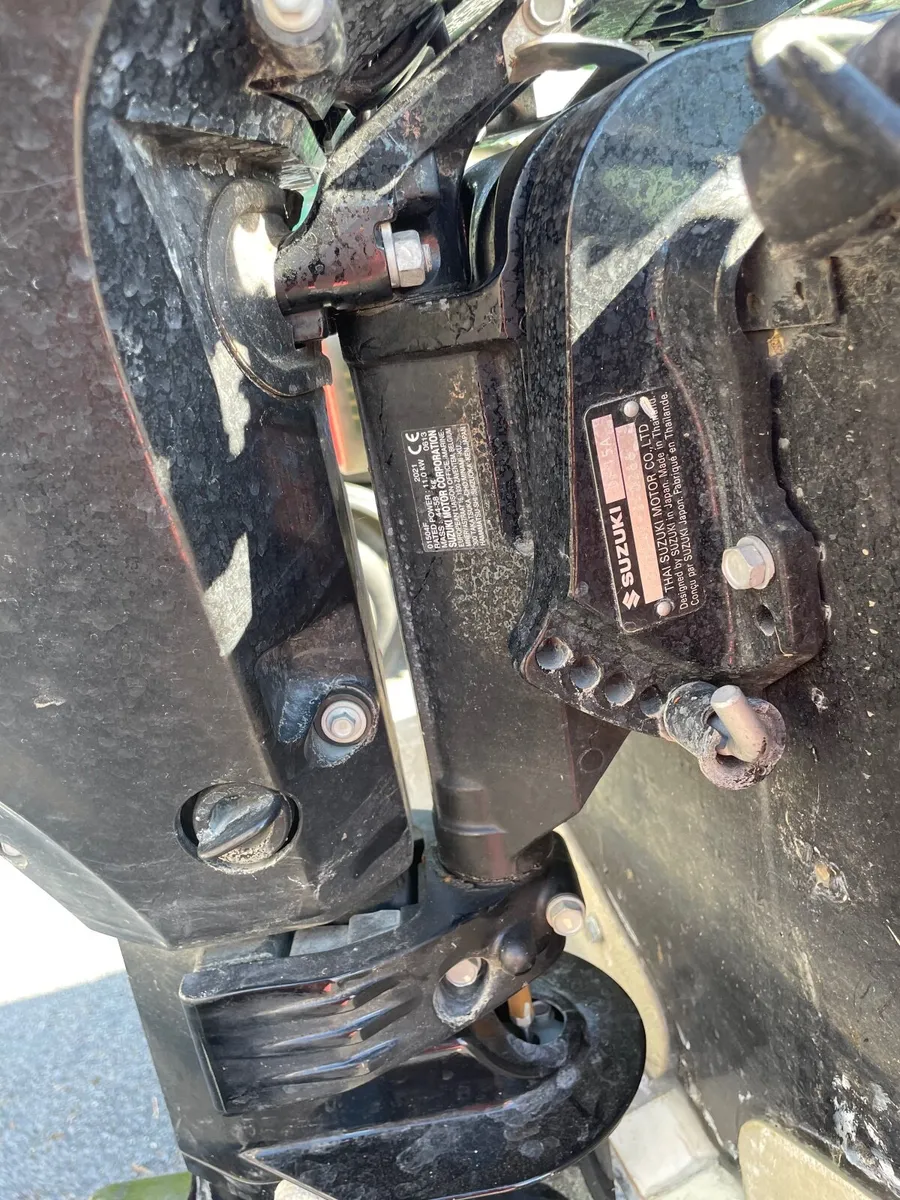 15hp Suzuki outboard engine - Image 4