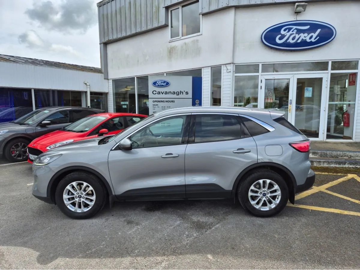Ford Kuga Titanium 5DR 1.5 TD 120 S6.2 M6 F - Image 3