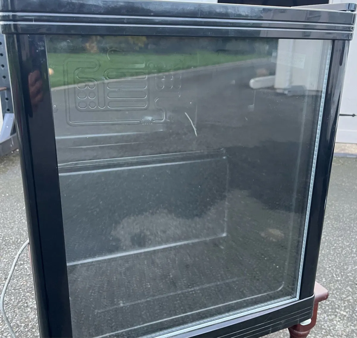 Mini fridge - Image 1