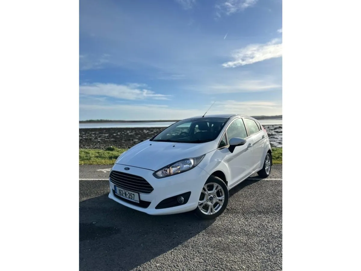 Ford Fiesta Zetec 1.25 60ps M5 5DR MCA 4DR - Image 2
