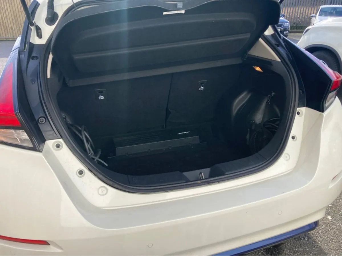 Nissan Leaf E Tekna 5DR Electric - Image 2