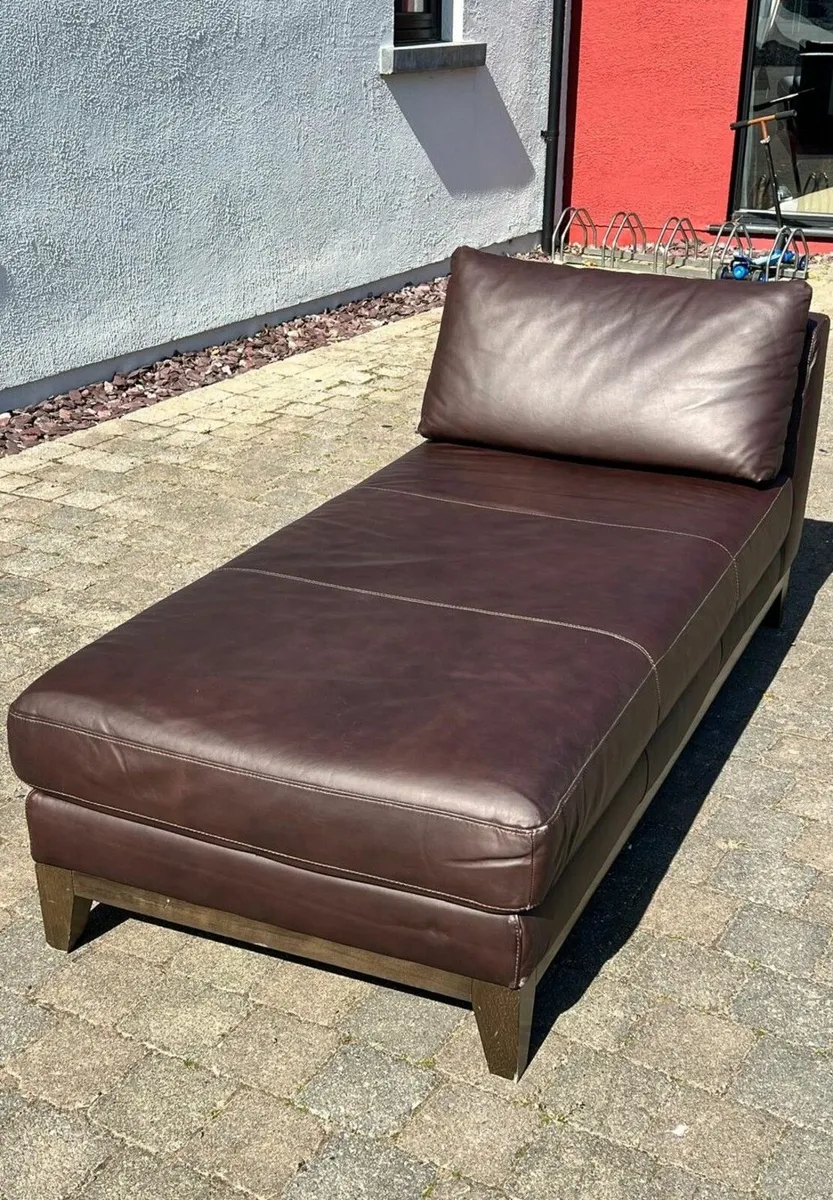 Brown Leather Chaise Day Beds x  2 - Image 1