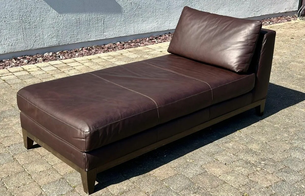 Brown Leather Chaise Day Beds x  2 - Image 3