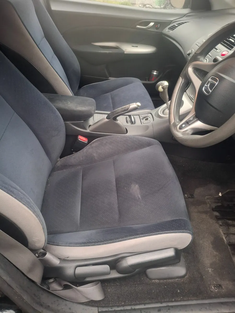 Honda Civic 2008 - Image 3