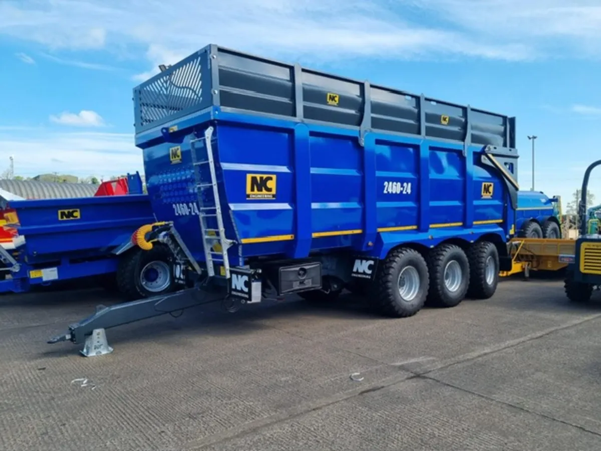 NC 24 x8 ft Tri Axle Silage Trailer