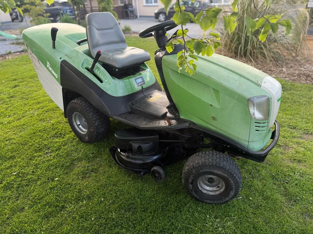 Viking RideOn Lawnmower 17.5Hp 42” cut - Image 4