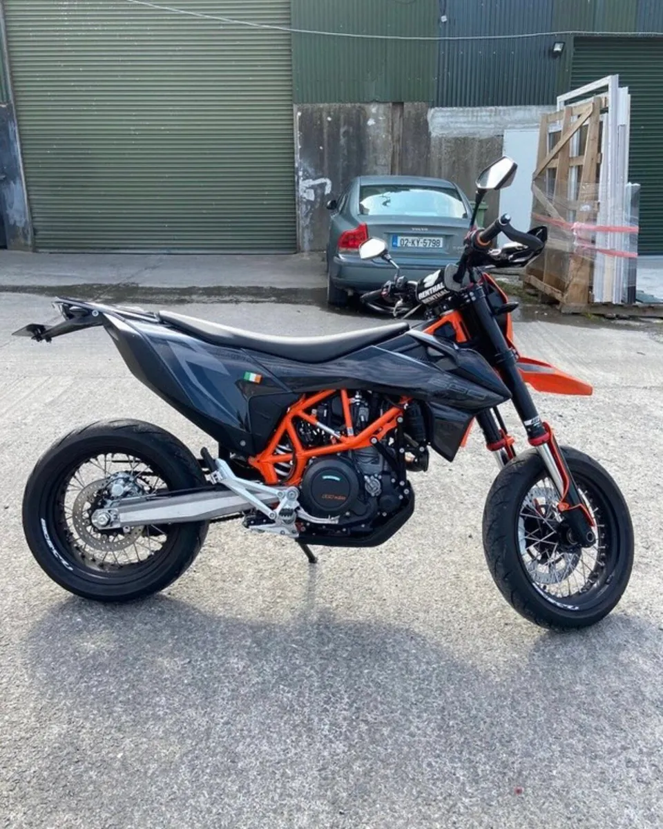 KTM SMC R 690 - Image 1