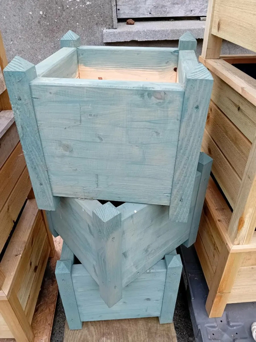 Planters - Image 4