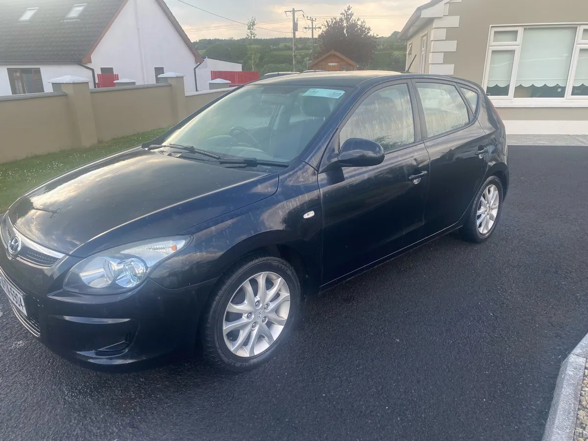 2010 Hyundai i30 - Image 2