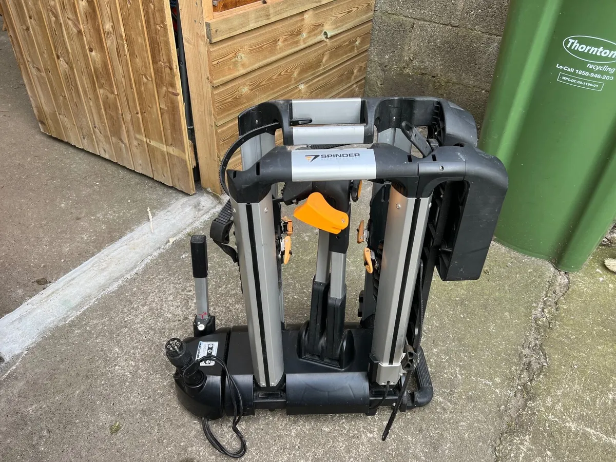 Spinder Explorer Plus tow bar bike rack ~ 2 ebikes