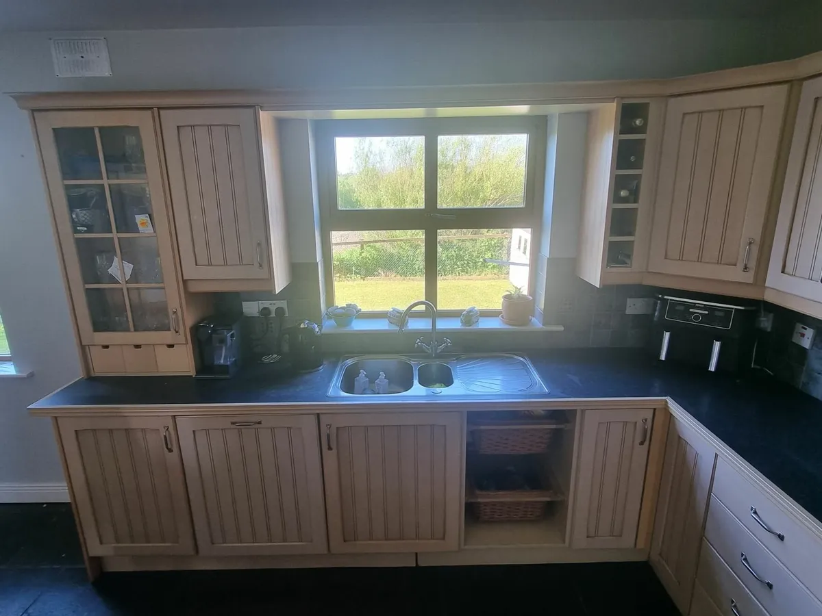 Kitchen units - Image 2