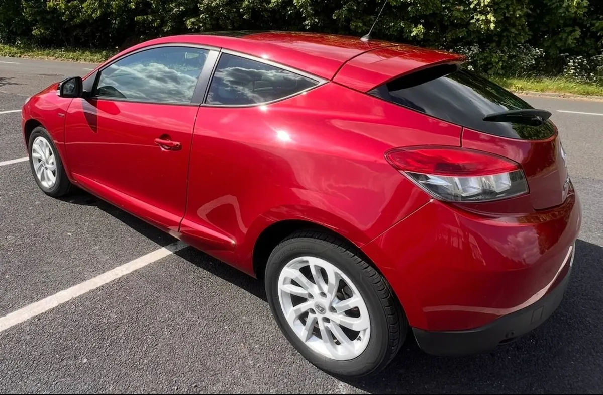 Renault Megane 2015 Coupe (Limited Edition) - Image 1