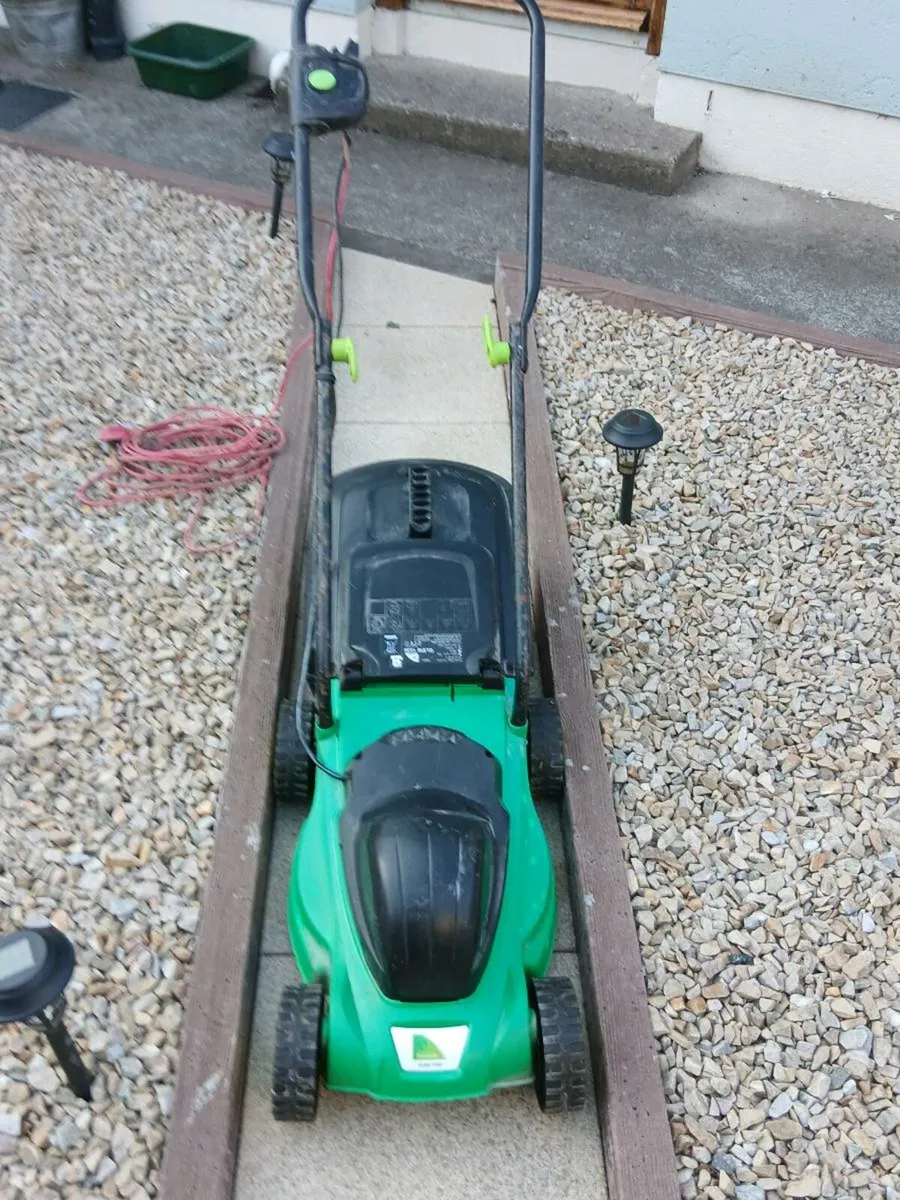 Electric lawnmower - Image 2