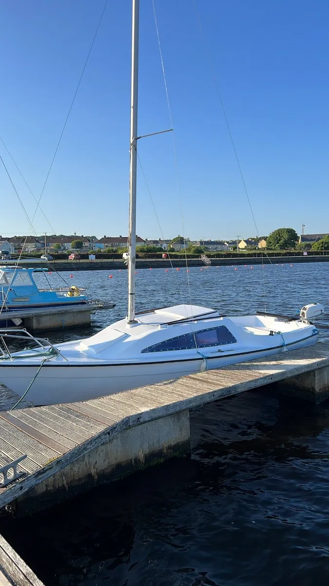 Sailing boat - Image 2